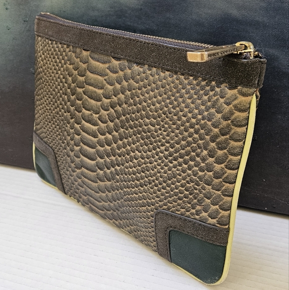 JUICY COUTURE VINTAGE CLUTCH EUC